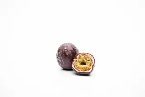 Passiflora edulis - 2 Ltr, single cane - image 2